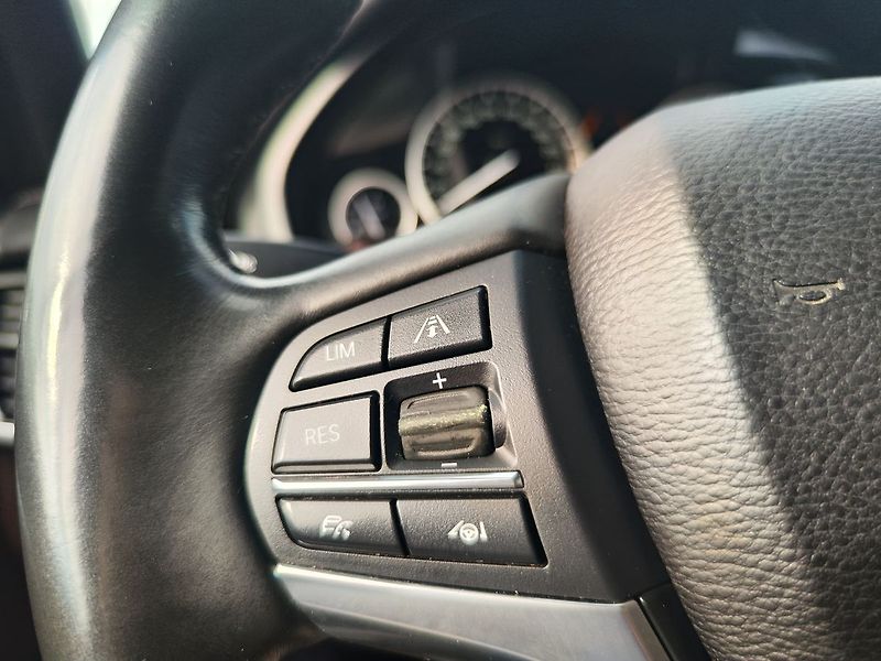 BMW X5 30d/190kW xDrive AT - fotka 30 z 38