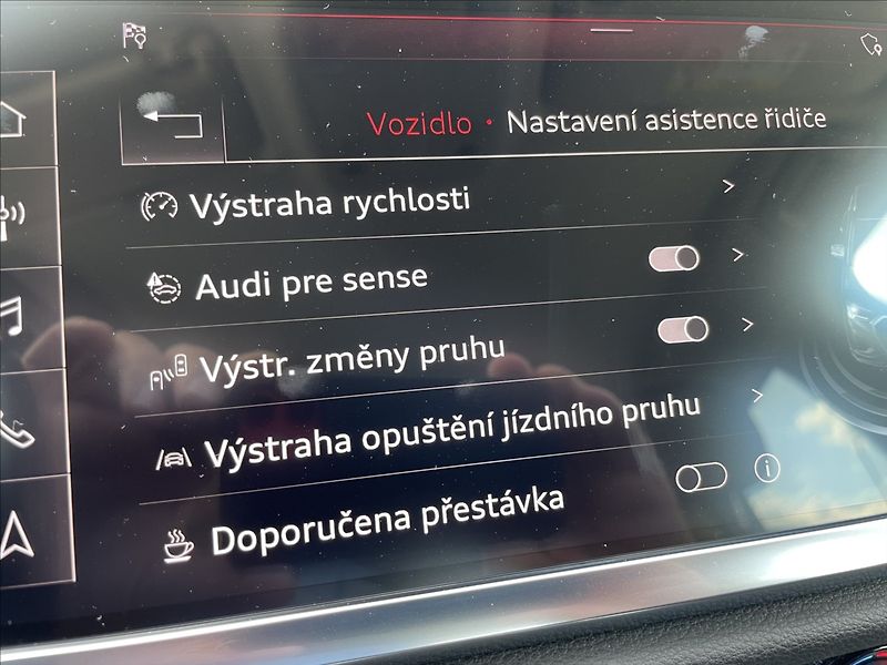 Audi Q3 35TFSI 110KW AUTOMAT,ČR. - fotka 18 z 28