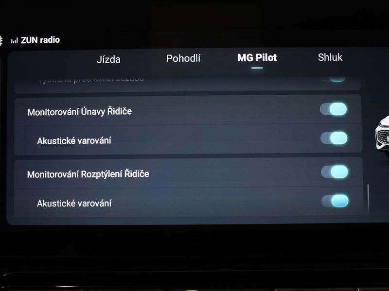 MG HS 1,5 TGI AT Exclus. Akční CENA! - fotka 19 z 27