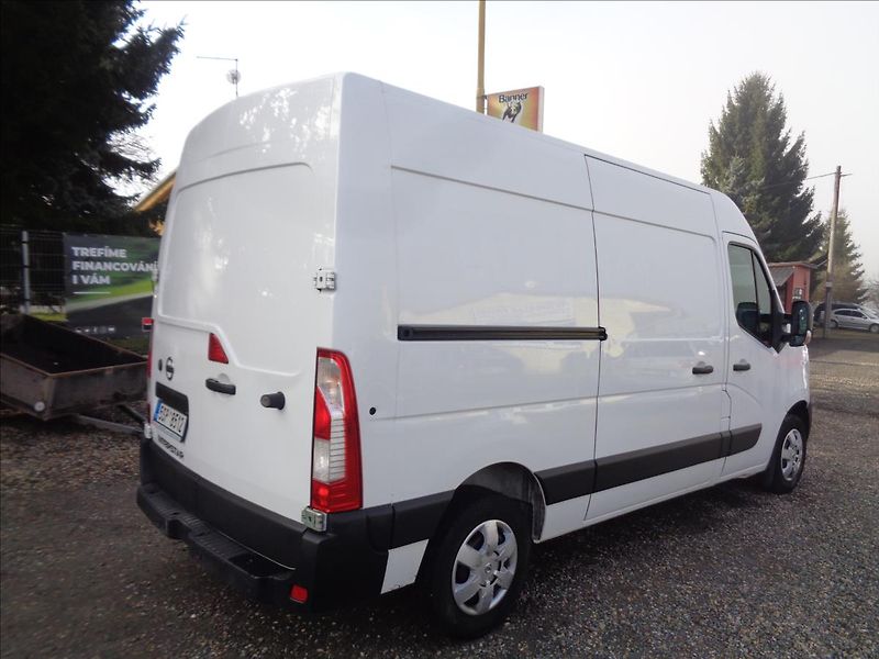 Nissan Interstar 2,3 - fotka 4 z 22