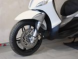 Piaggio Beverly 350 (2015) ABS + ASR - náhled 14