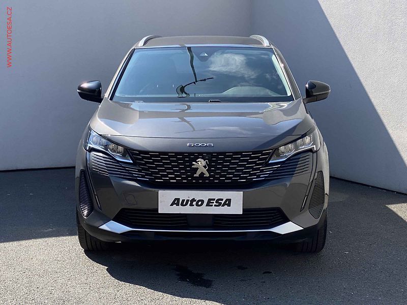 Peugeot 5008 (2023) 1.2 PT, 1.maj,ČR, Allure, AT - fotka 2 z 18