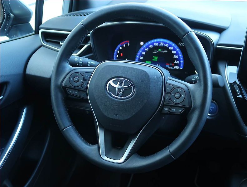 Toyota Corolla (2022) 1.8 Hybrid - fotka 19 z 19