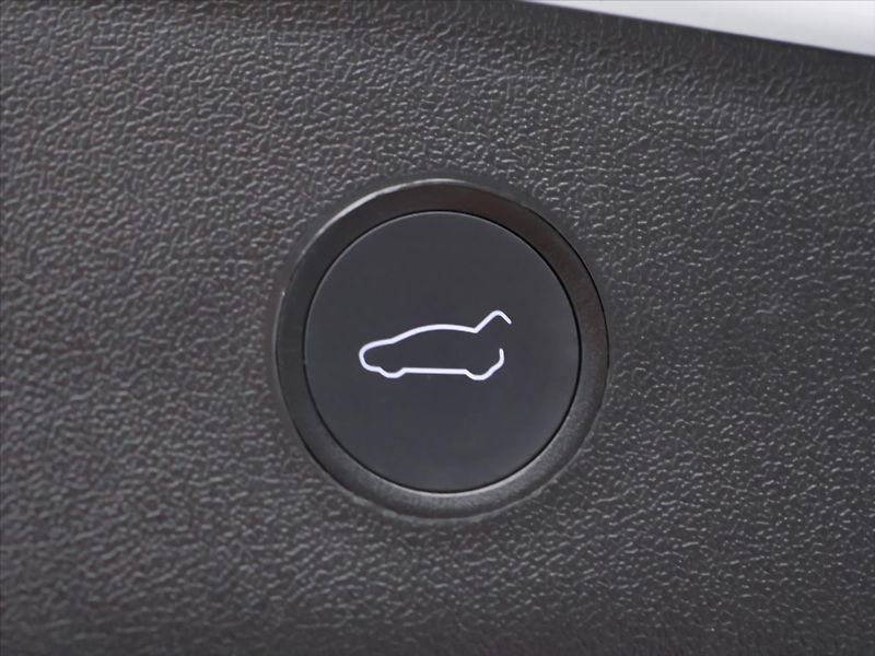 Tesla Model 3 Long Range 75kWh AWD sOH 90% - fotka 12 z 34