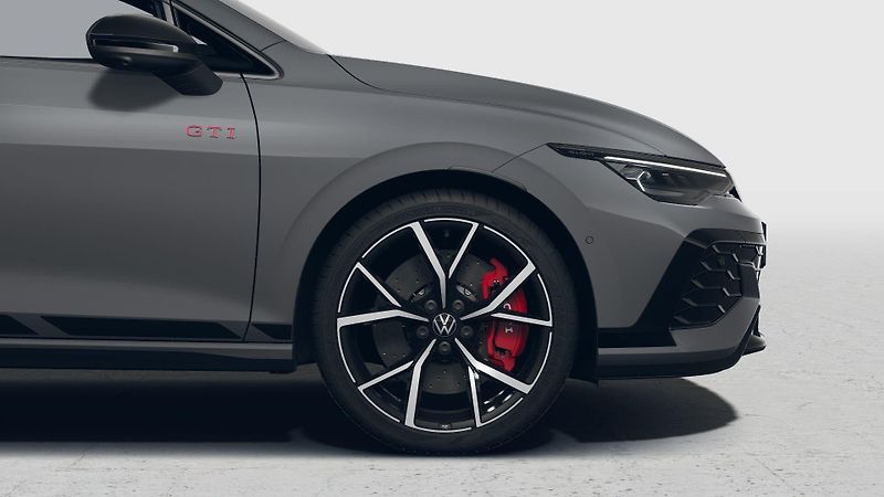 Volkswagen Golf GTI Clubsport 2,0 TSI 221 kW 7 - fotka 7 z 9