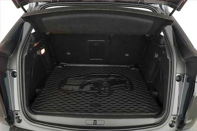 Peugeot 3008 (2019) GT Line 1.5 BlueHDi - fotka 11 z 17