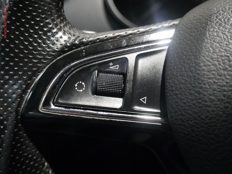 Škoda Octavia (2014) 1.6 TDi, ČR, Elegance, STK2 - fotka 15 z 18