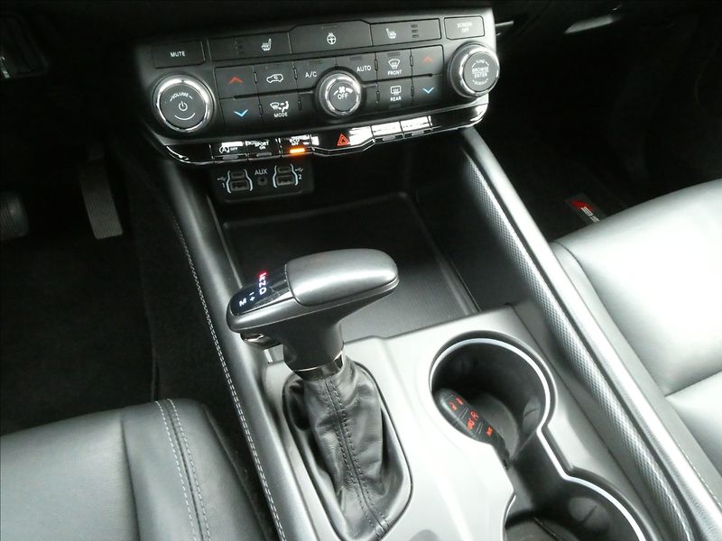 Dodge Durango 3,6 V6 GT facelift,2xpneu,216k - fotka 37 z 48