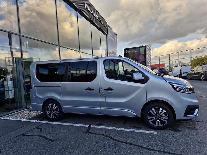 Renault Trafic (2026)  L1 SpaceClass Automat 7 míst - fotka 2 z 18