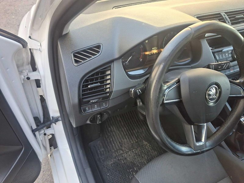 Škoda Fabia III kombi 1,0 TSi 1TN1866 - fotka 18 z 20