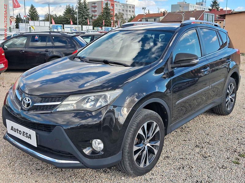 Toyota RAV4 (2014) 2.2 D-4D 4x4, ČR, AC, TZ - fotka 3 z 22