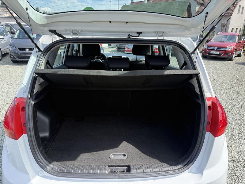 Kia Venga 1.4i KLIMA - fotka 12 z 13