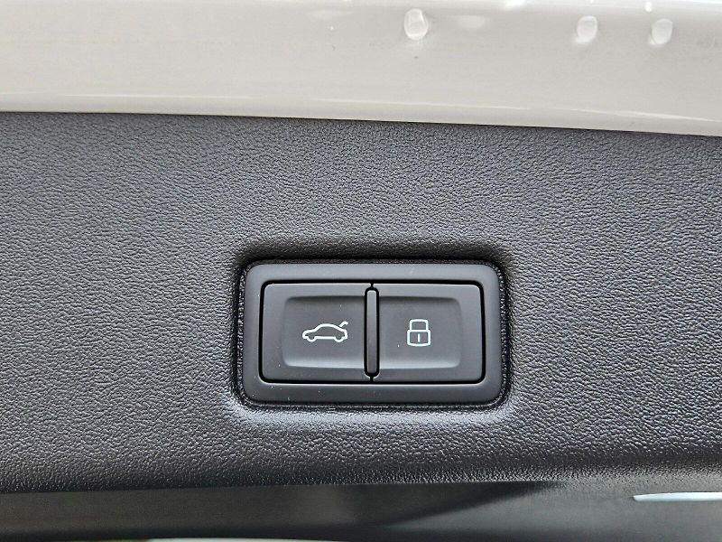 Audi Q5 (2025) TDI quattro 150kW - fotka 24 z 27