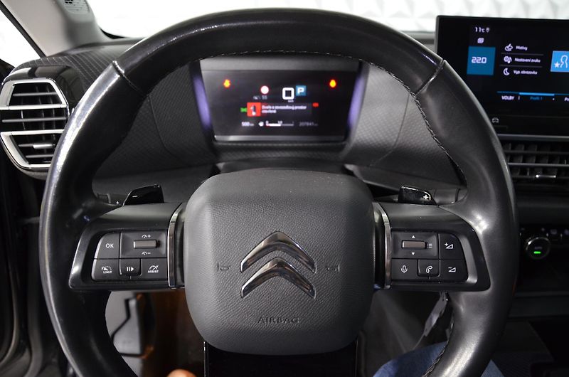 Citroën C4 (2022) 1.5BHDi 130 Feel Pack AT - fotka 11 z 16