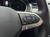 Volkswagen Passat 2,0 TDi DSG ELEGANCE MATRIX - náhled 23