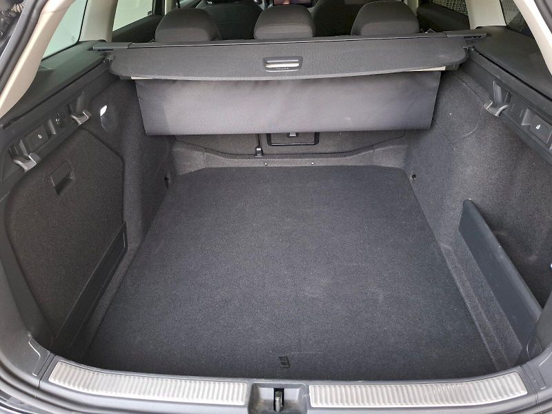 Škoda Superb (2025) COMBI SELECTION TD 110/2.0 A7F - fotka 20 z 40
