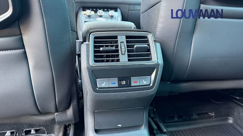 Škoda Kodiaq 2,0 DSG STYLE PLUS AWD - fotka 12 z 32