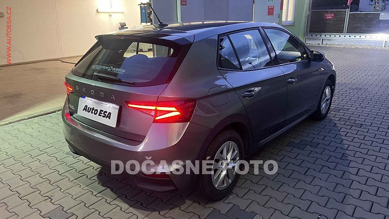 Škoda Fabia (2025) 1.0, 1.maj,ČR, LED, AC - fotka 2 z 3
