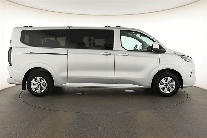 Ford Transit Custom (2025) 2.0 EcoBlue - fotka 6 z 16