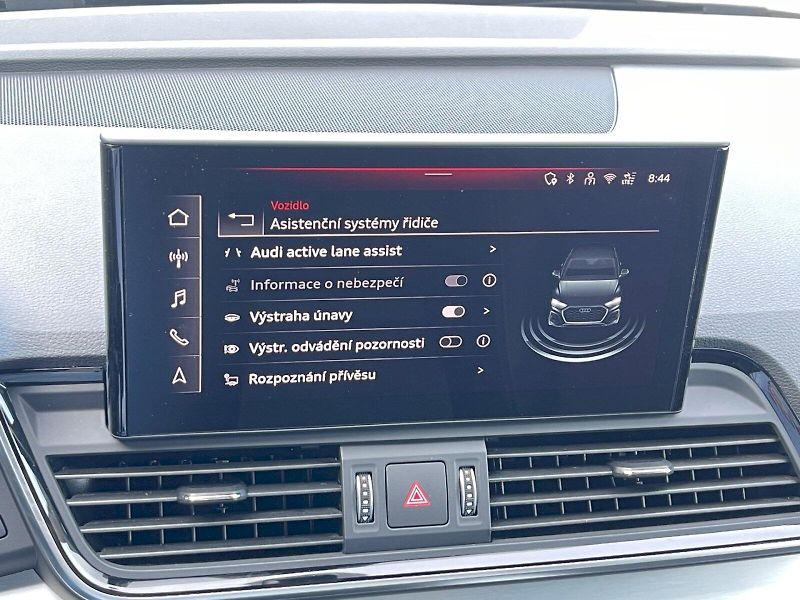 Audi Q5 (2025) S-Line 40 TDI 150 kW Quattro S - fotka 17 z 35