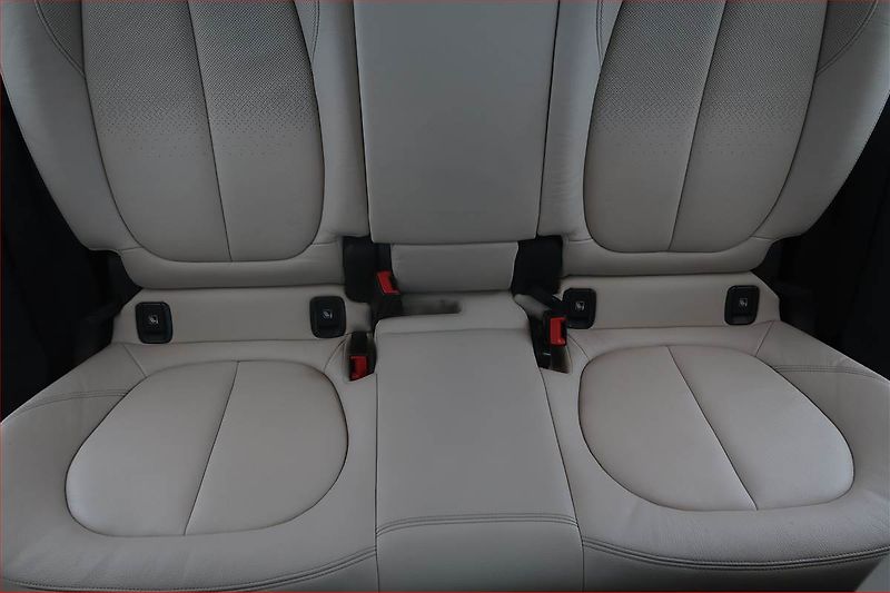 BMW X1 (2018) xDrive20i, 4X4, Automat - fotka 10 z 19