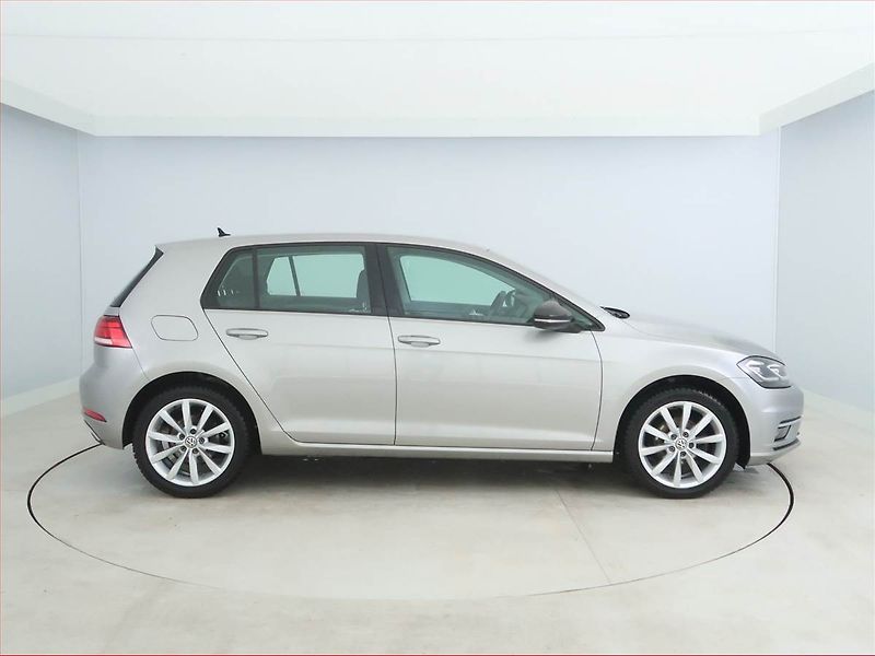Volkswagen Golf (2019) Highline 1.0 TSI, Tempomat - fotka 6 z 18