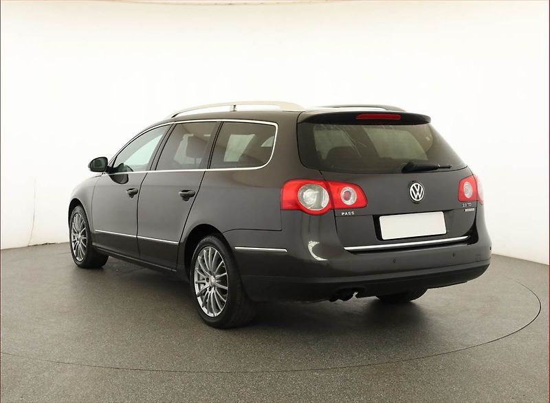 Volkswagen Passat (2008) Business 2.0 TDI, po STK - fotka 4 z 13