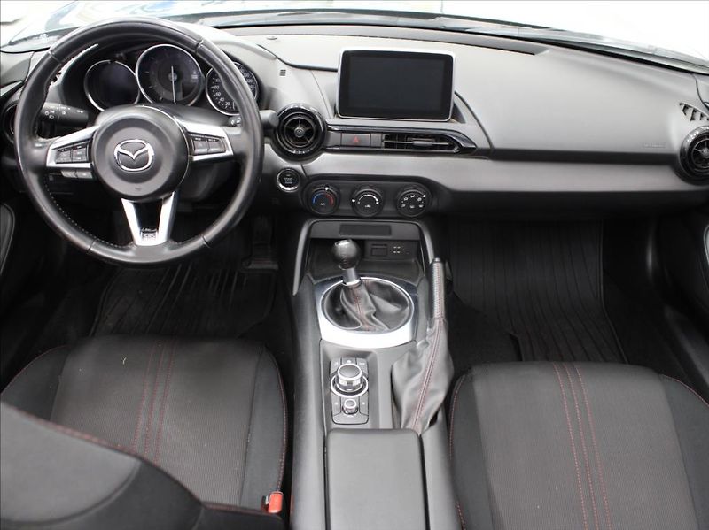 Mazda MX-5 1,5 G130 1.majitel ČR 66tkm. - fotka 6 z 15