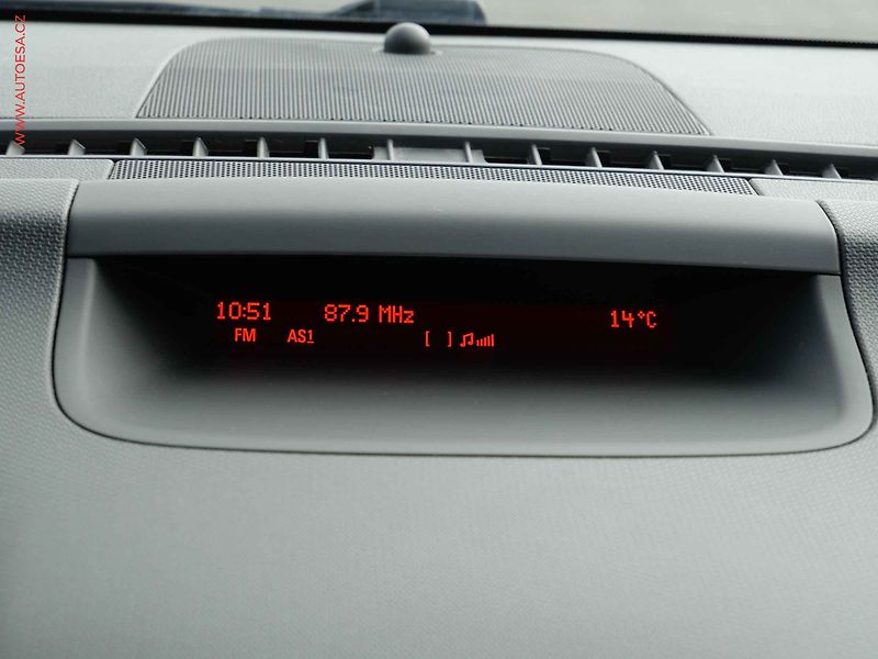 Opel Meriva (2017) 1.4 i, 2.maj,ČR, AC - fotka 15 z 16