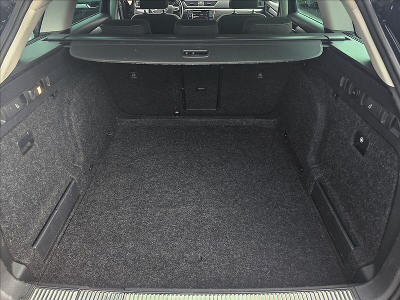 Škoda Superb III 2,0TDi 1KW DSG STYLE - fotka 31 z 51