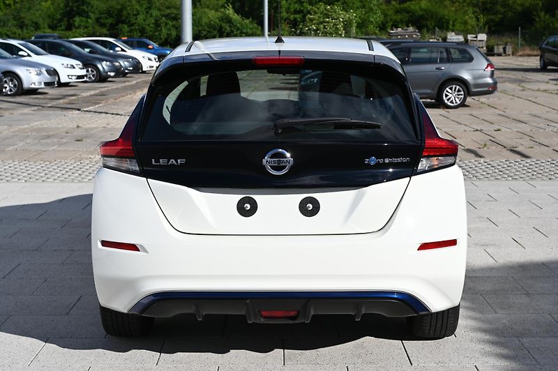 Nissan Leaf Basis 40kWH 110KW 3/2021 - fotka 6 z 34