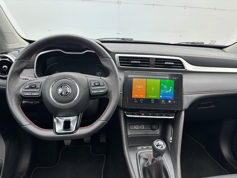 MG ZS 1.0 TGI 82 kW Elegance - fotka 5 z 29