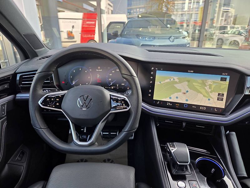 Volkswagen Touareg (2024) 3.0 TDI DSG - fotka 19 z 51