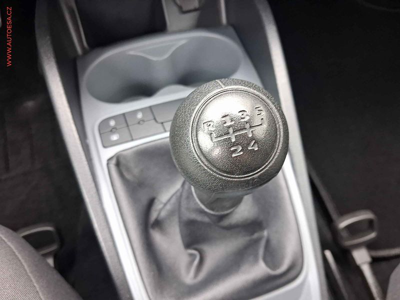 Seat Ibiza (2014) 1.2 TSi, Reference - fotka 11 z 17