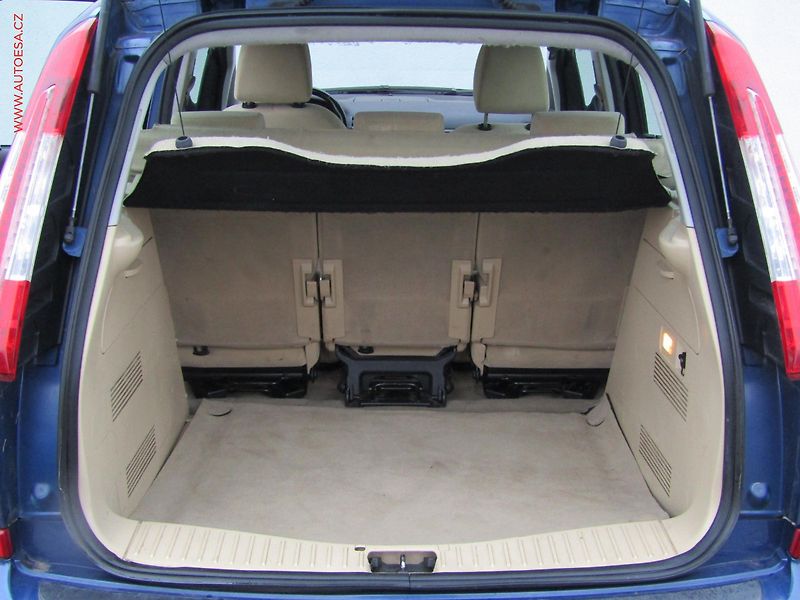 Ford C-MAX (2008) 1.8 TDCi, ČR, AC - fotka 7 z 17