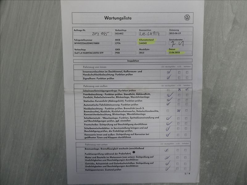 Volkswagen Golf 1,4 TSi 103kW DSG,webasto,xeno - fotka 50 z 50