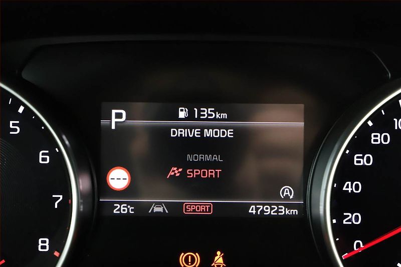 Ford Tourneo Custom (2021) Titanium 2.0 EcoBlue, ČR, DPH - fotka 11 z 21