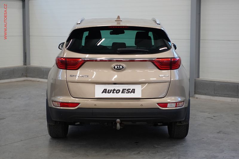 Kia Sportage (2017) 1.7CRDi, ČR, AT, navi, kamera - fotka 5 z 20