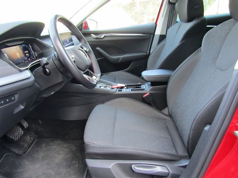 Škoda Octavia (2022) 2.0 TDI 110kW DSG SPORT Line - fotka 19 z 43