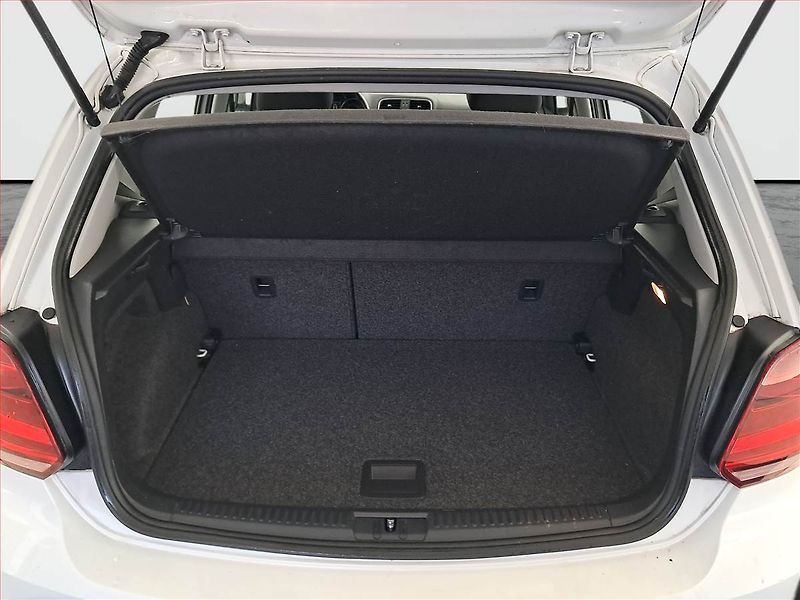 Volkswagen Polo (2014) Comfortline 1.2 TSI - fotka 13 z 15