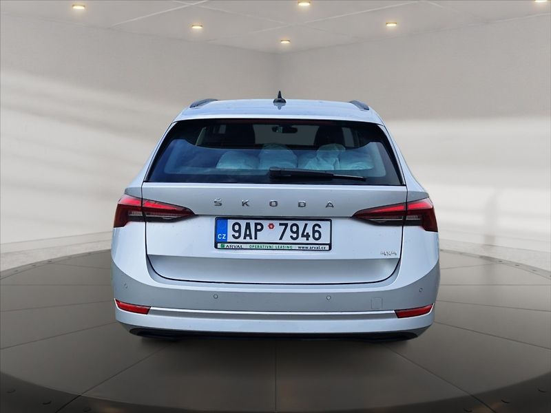 Škoda Octavia 2,0 TDI Ambition 4x4 DSG - fotka 4 z 11
