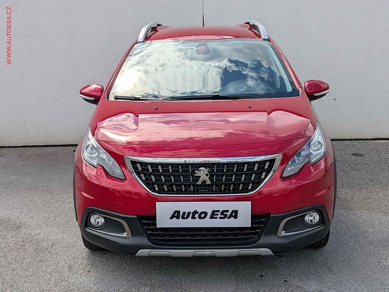 Peugeot 2008 (2018) 1.6 Blue HDi, 1.maj,ČR - fotka 2 z 14