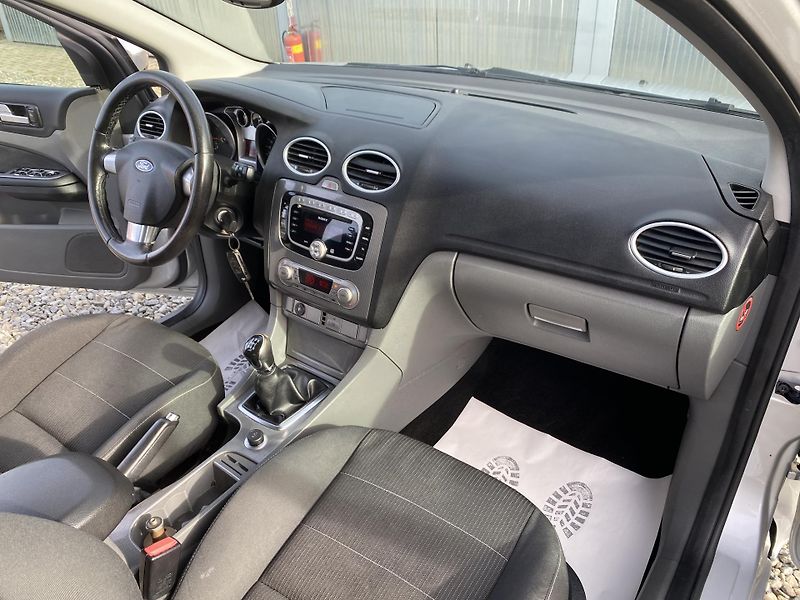 Ford Focus 2.0i 145PS LPG FORD COMBI TOP! - fotka 139 z 170