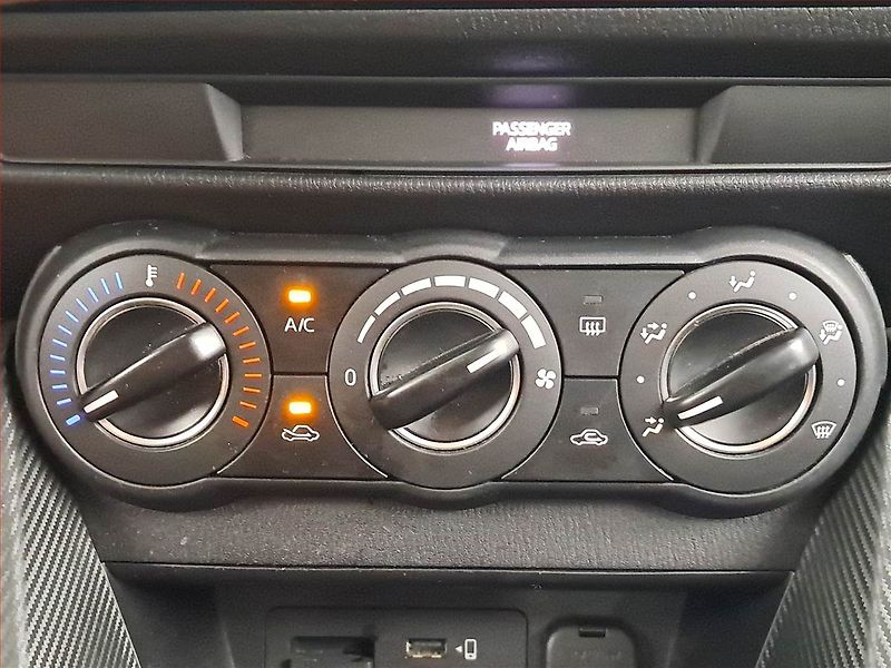 Mazda 2 (2022) 1.5 16V, Automat, ČR,1.maj - fotka 15 z 16