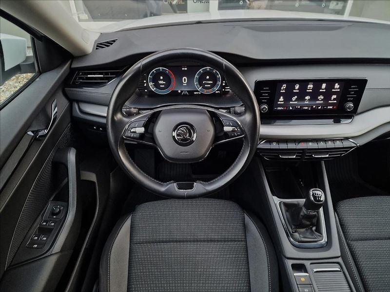 Škoda Octavia 2.0TDI Ambition,ČR,1.Majitel - fotka 12 z 50