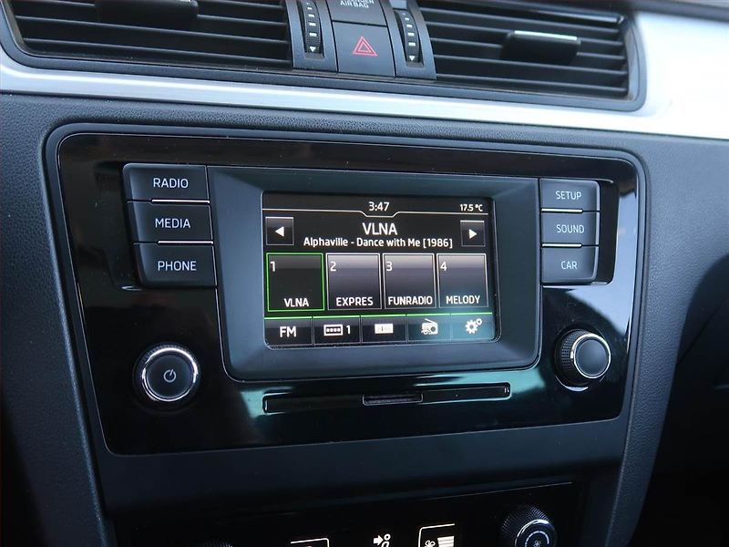 Škoda Rapid (2015) Spaceback 1.2 TSI, Serv.kniha - fotka 12 z 14