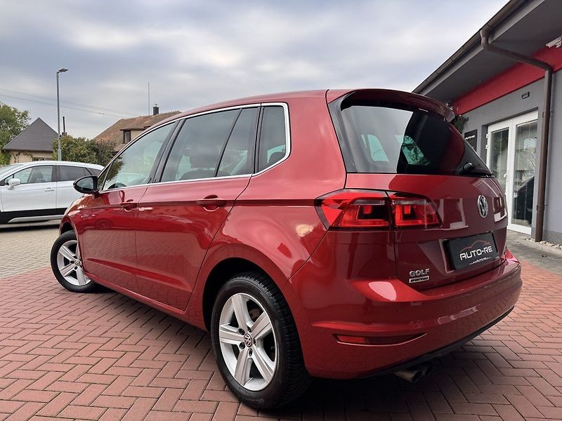 Volkswagen Golf Sportsvan (2016) 1.4TSi HighLine Xenony Navi - fotka 3 z 48