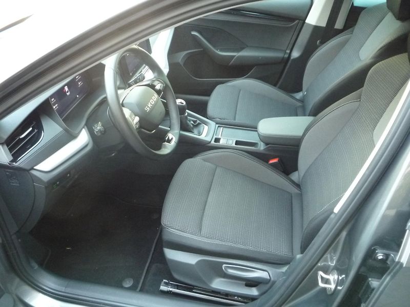 Škoda Octavia (2025) 1,5TSi 85kW Selection - fotka 7 z 23