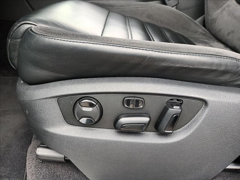 Volkswagen Touareg 3,0 TDI 193Kw,R-Line,ČR,TAŽNÉ, - fotka 14 z 50