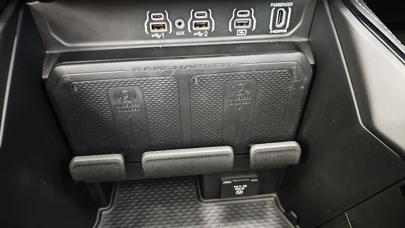 Dodge RAM (2026) 1500  I6 Limited MY26 - fotka 34 z 53
